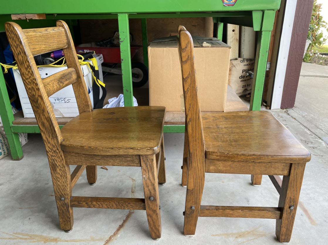 🥕💚Children’s school house oak chairs image indicator(2)