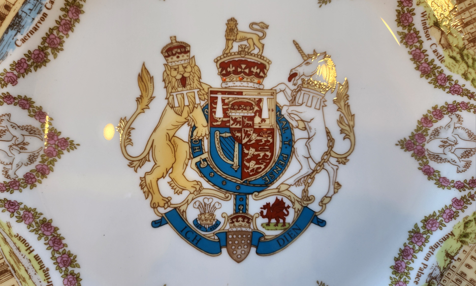 Prince Charles and Lady Diana Plate image indicator(2)