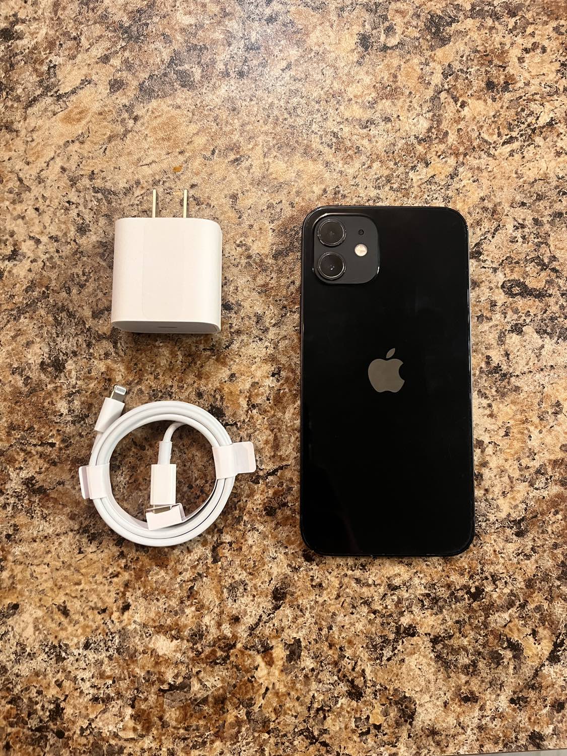 iPhone 12 - 64GB
