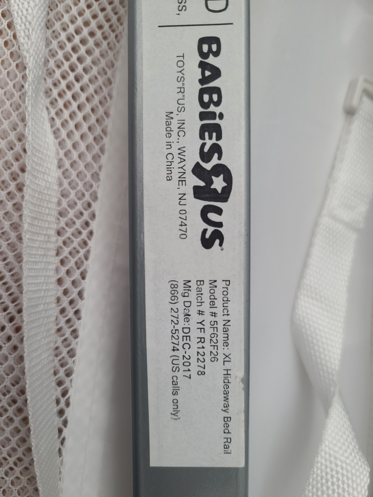 Child's Bed Safety Rails - photo 4