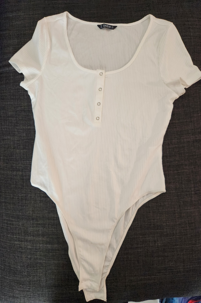 ** BRAND NEW- NEVER WORN Womens SHEIN T- Shirt Body Suit **