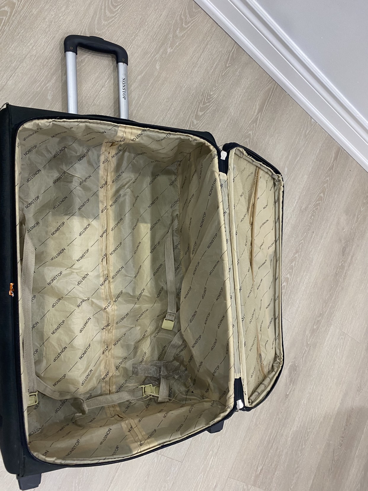 Travel  bag- 25KG Capacity - photo 4