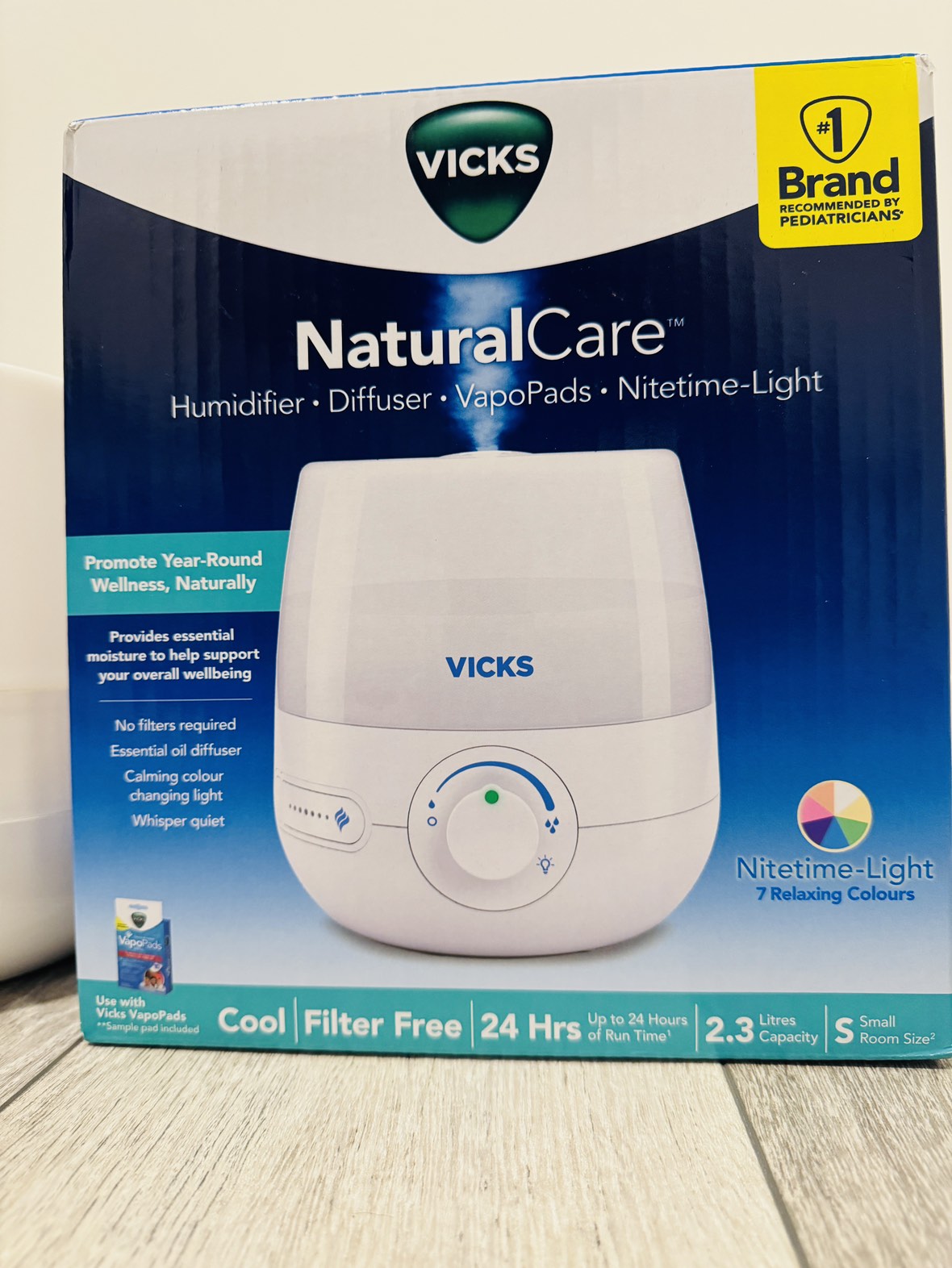 Vicks Cool Mist Humidifier with Night Light - photo 2