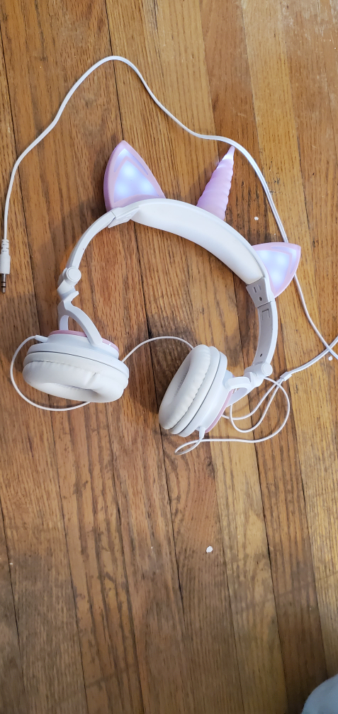Unicorn ear phones - volume control
