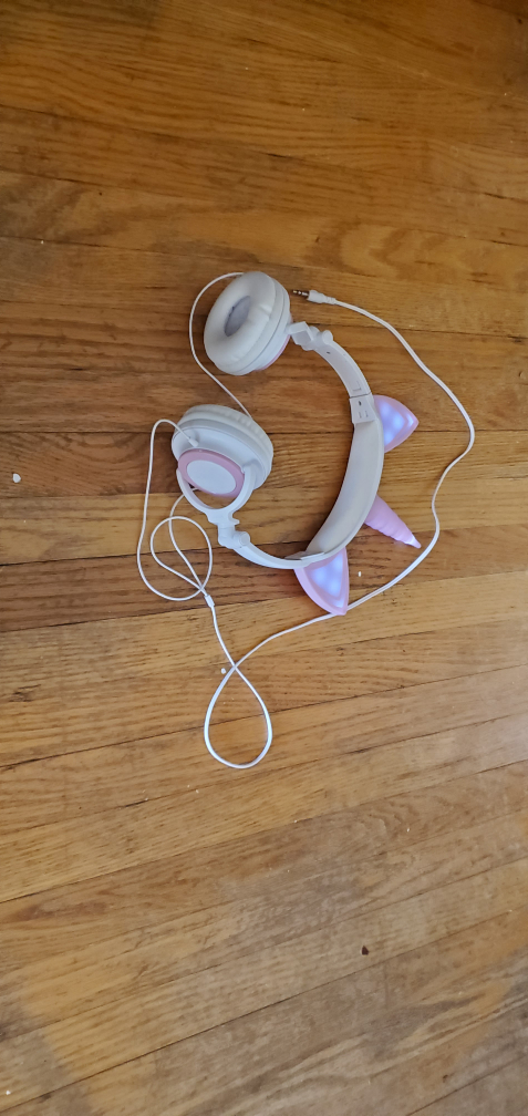 Unicorn ear phones - volume control - photo 2
