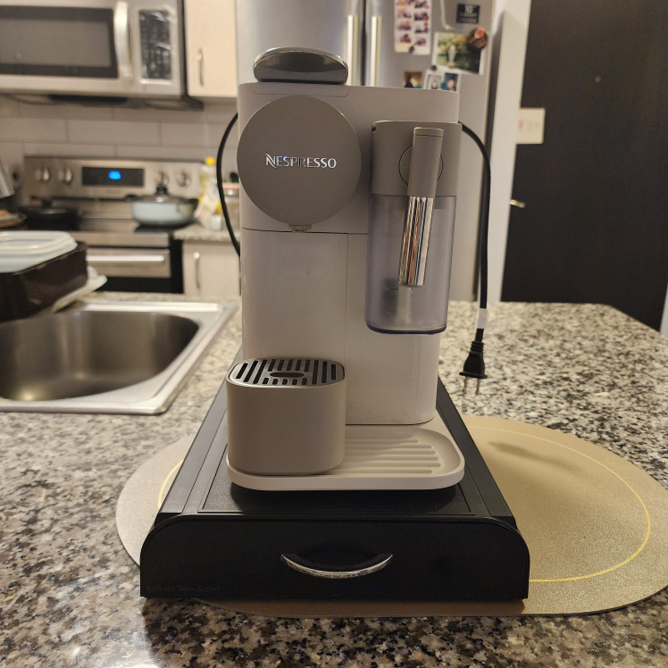Nespresso Lattissima espresso machine. Retail $383.00 - photo 2