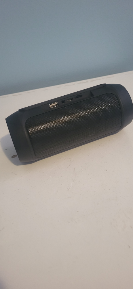 #Freecycle Bluetooth Speaker - photo 2