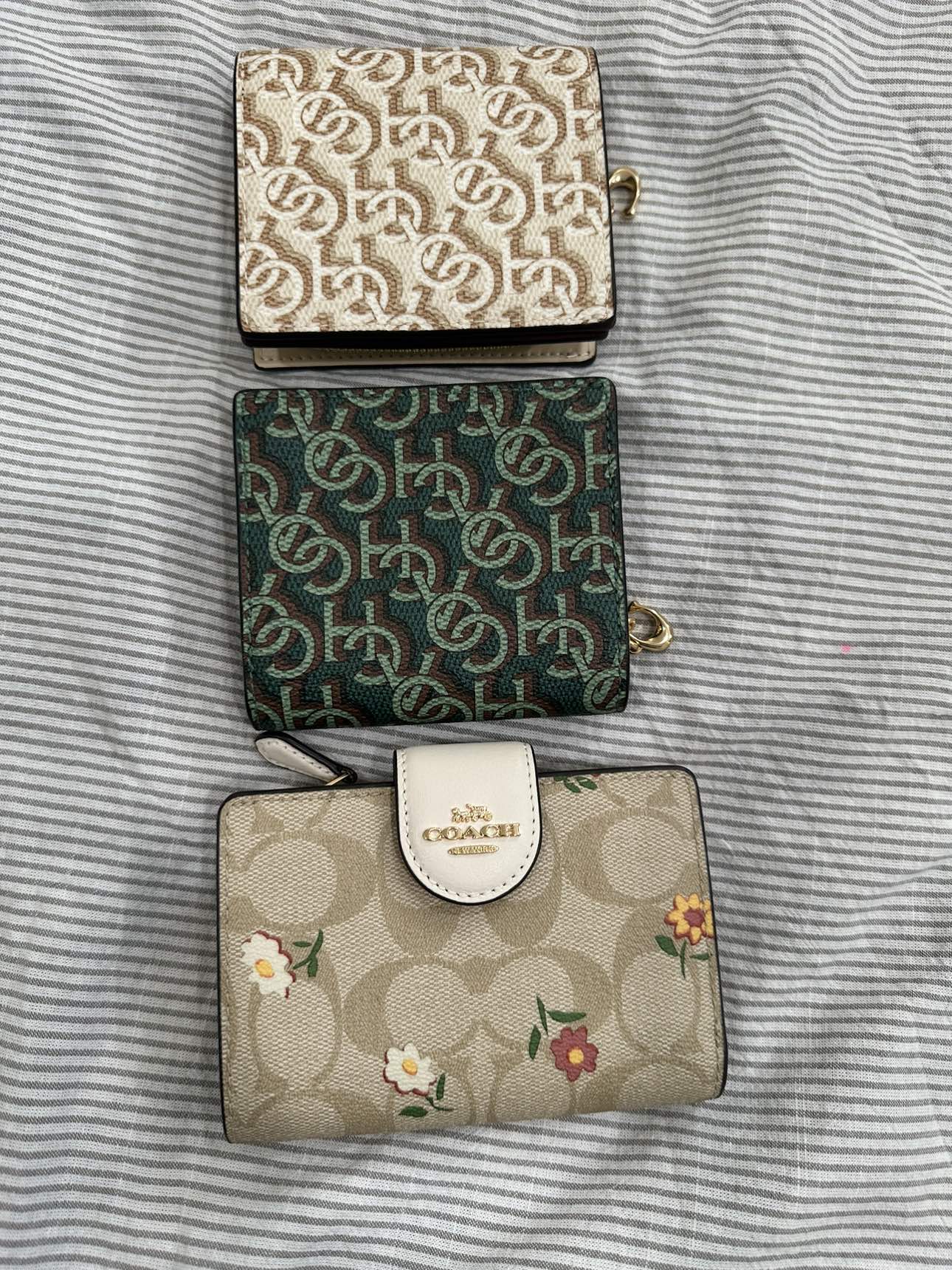 Brand New Coach Wallet thumbnail