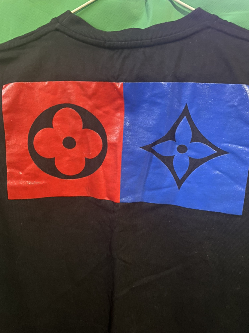 LV 2EME ETAGE Tshirt size Large image indicator(5)