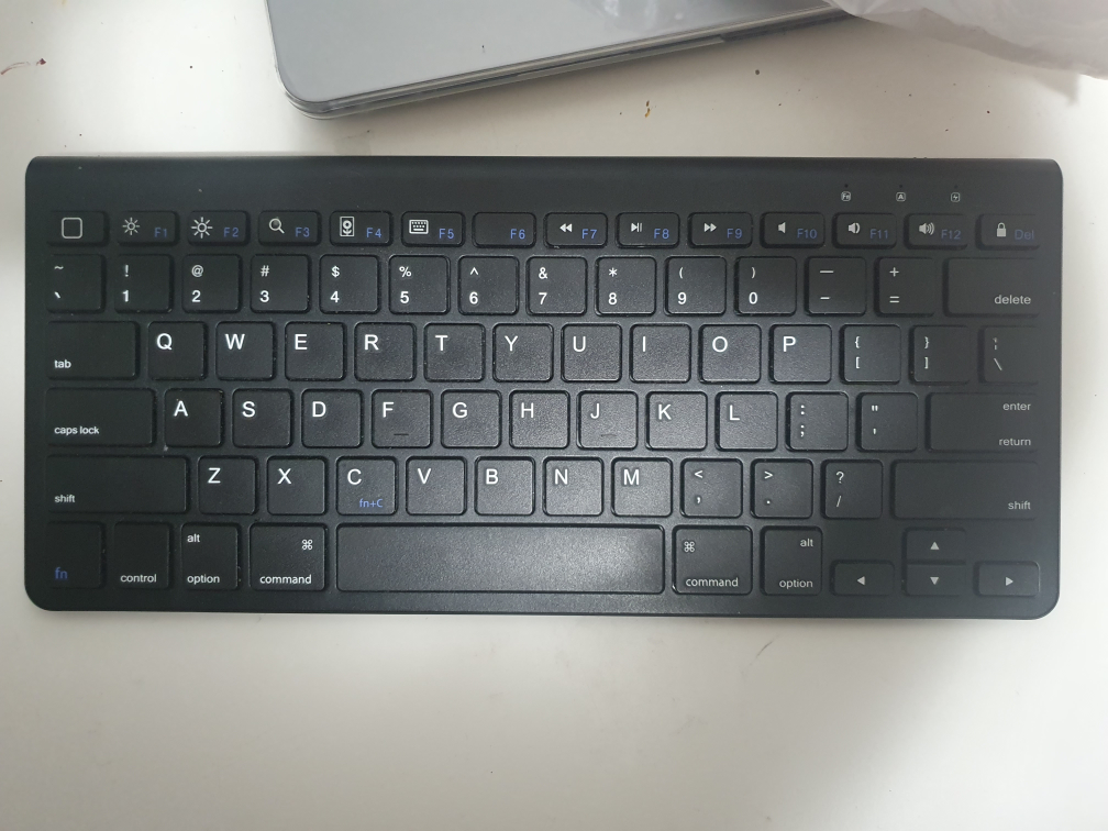 Wireless keyboard OMOTON model KB088 image indicator(2)