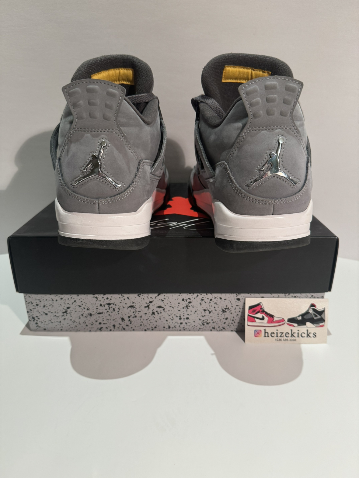 Jordan 4 Cool Grey size 10.5 image indicator(4)