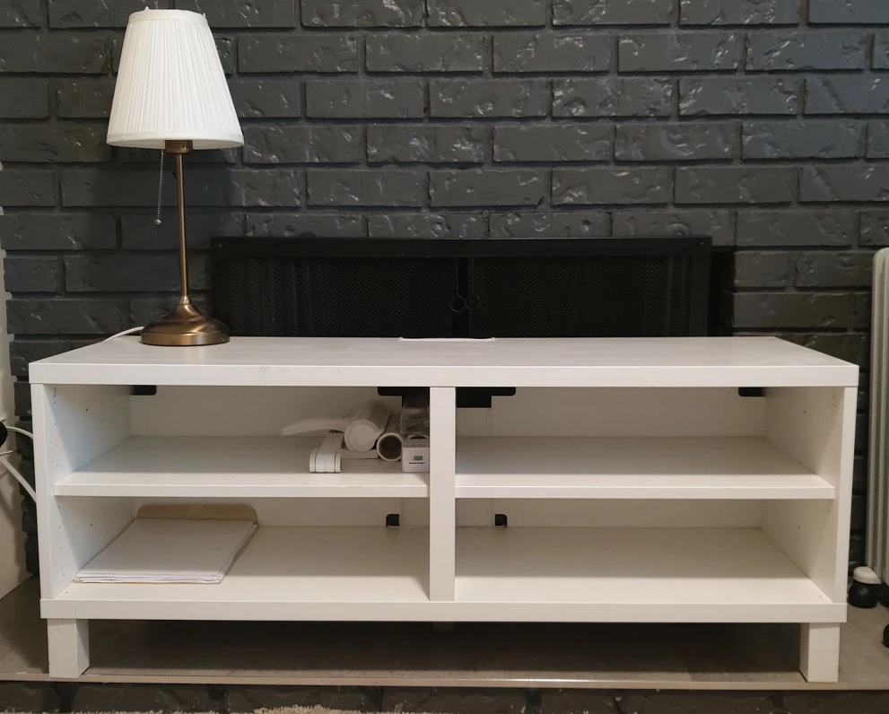 TV Stand + light stand