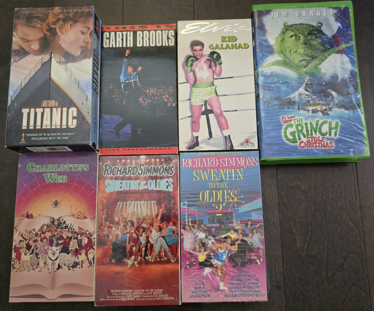 Charlotte's Web (McDonalds edition) and other VHS-7 tapes image indicator(3)