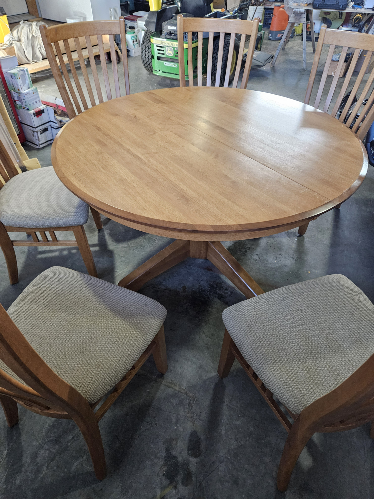 table and chairs - photo 5