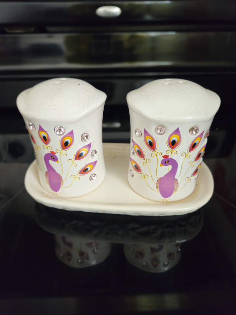 Salt & Pepper Holder