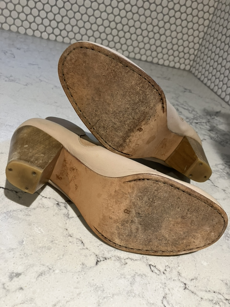 Leather booties , size 8 image indicator(5)