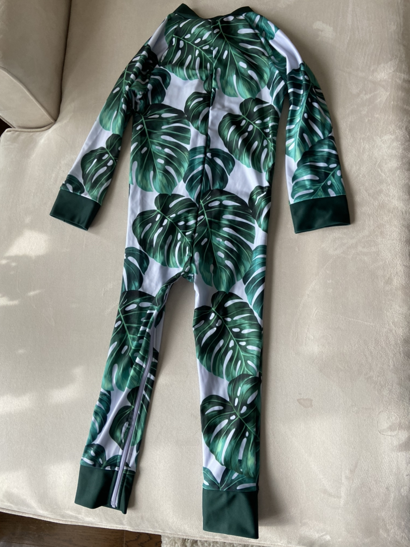 Children’s Bathing suit /  BRAND NEW image indicator(3)