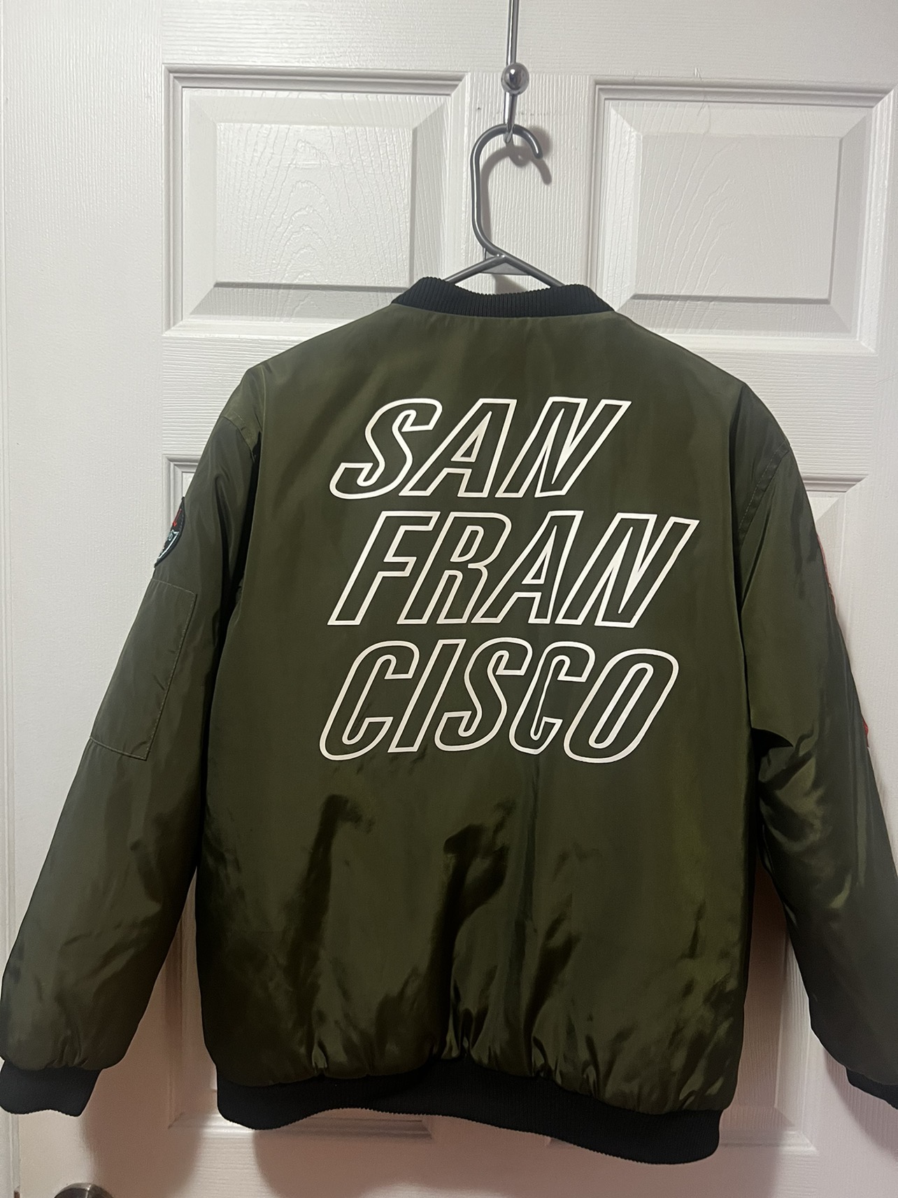 NWOT Oversize Army Green Bomber -Unisex image indicator(2)