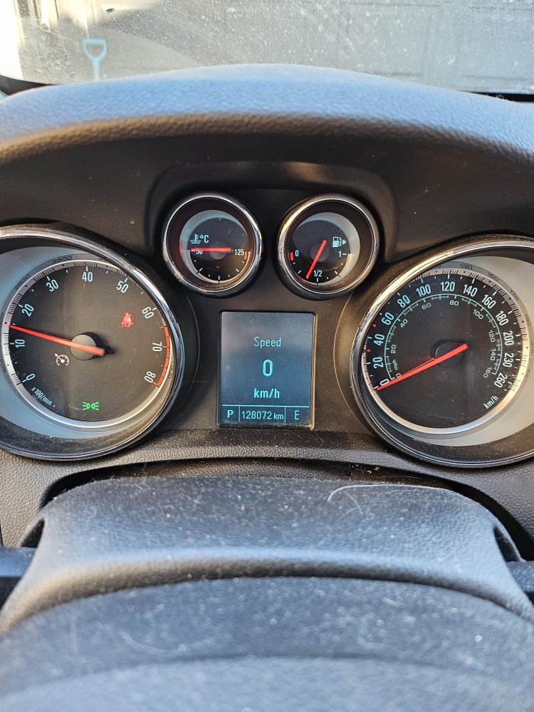 2013 BUICK ENCORE 4 DOOR FRONT WHEEL DRIVE WHITE SUV - photo 5