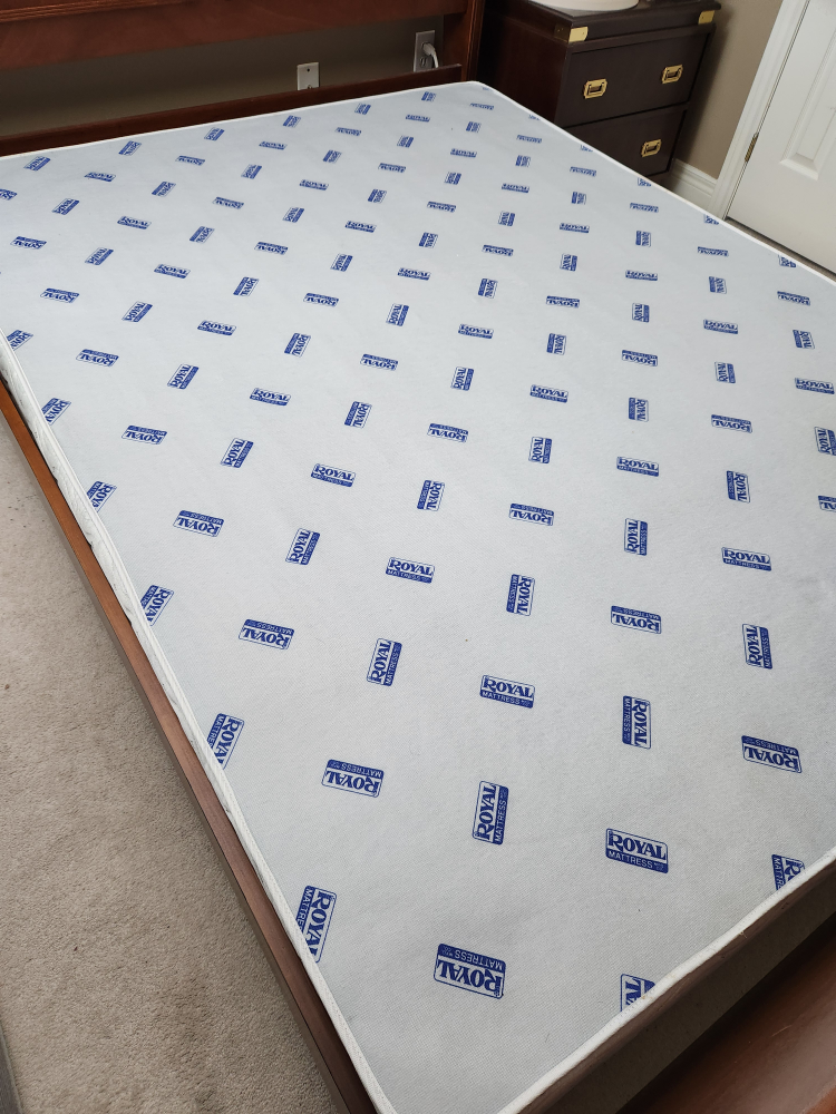 mattress and box spring QUEEN - photo 4