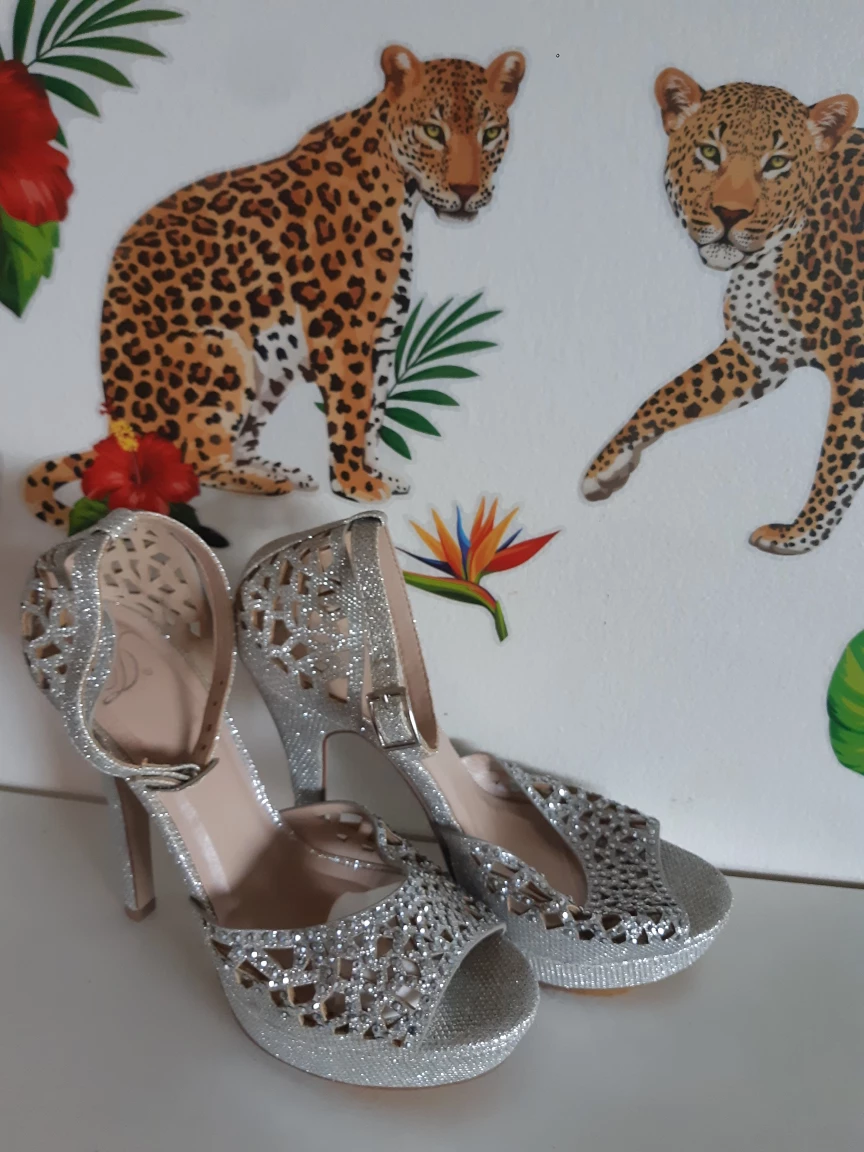 High-heel Shoes - photo 2