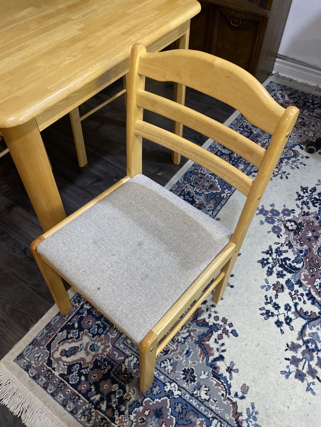 IKEA extendable dining table with 4chairs - photo 2