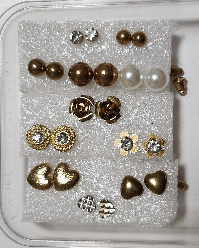 unused earrings - photo 2
