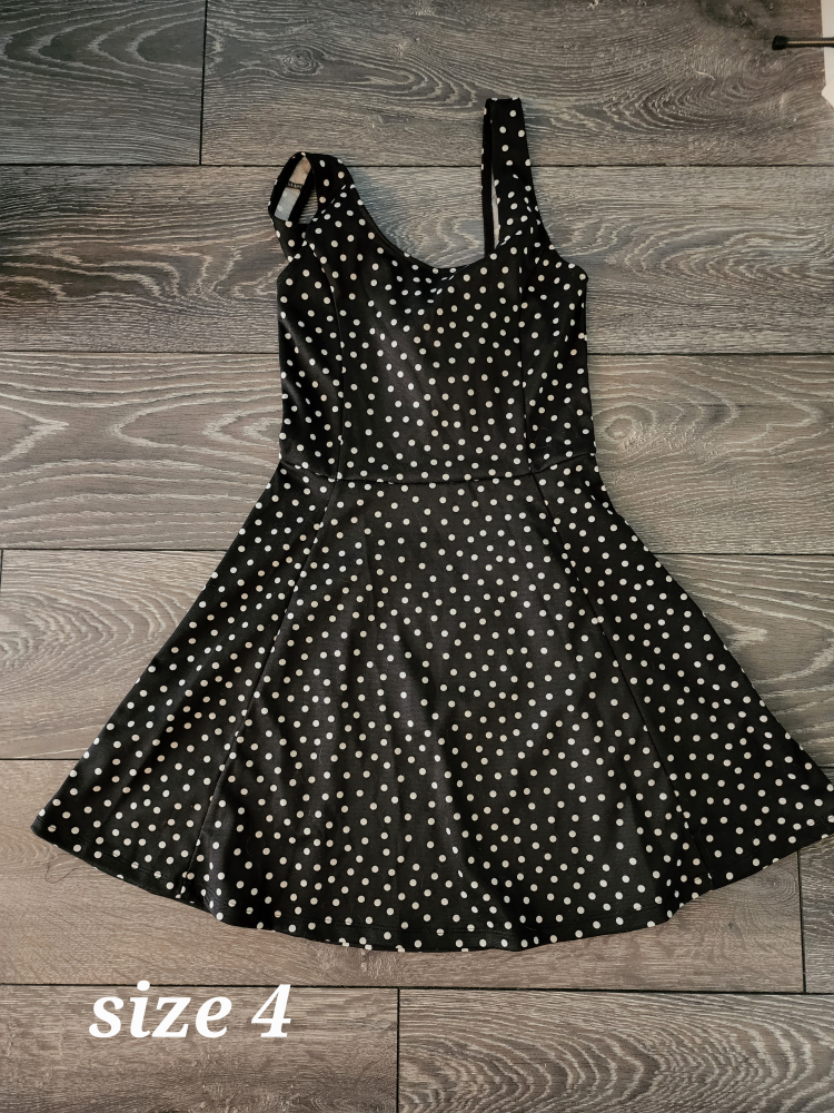 ladies H&M dress size 4 worn2xtimes thumbnail