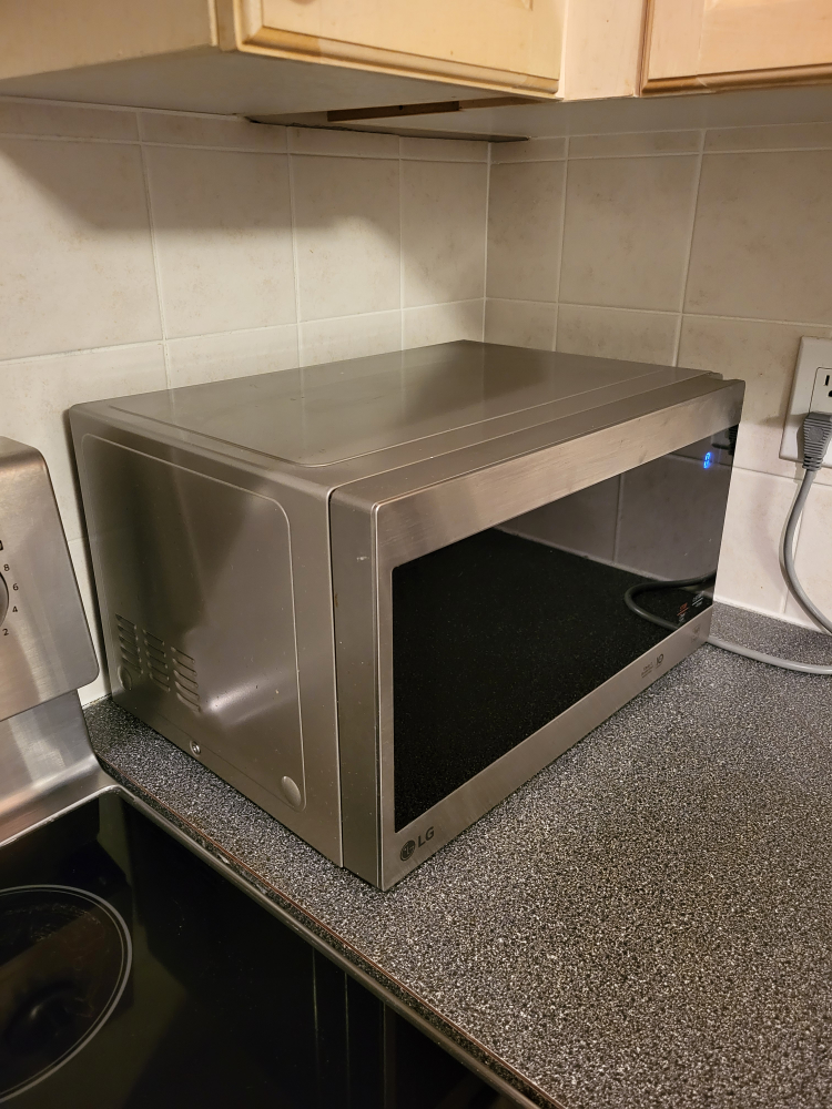 LG Microwave thumbnail