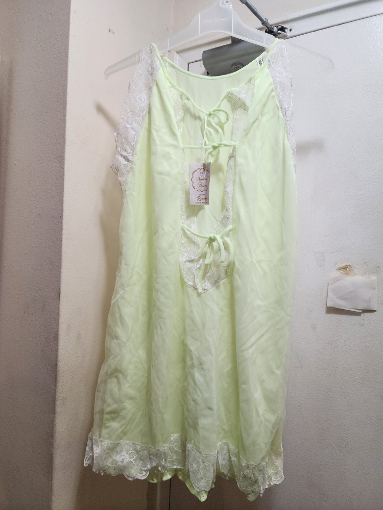 Womens Vintage Nightie BNWT thumbnail