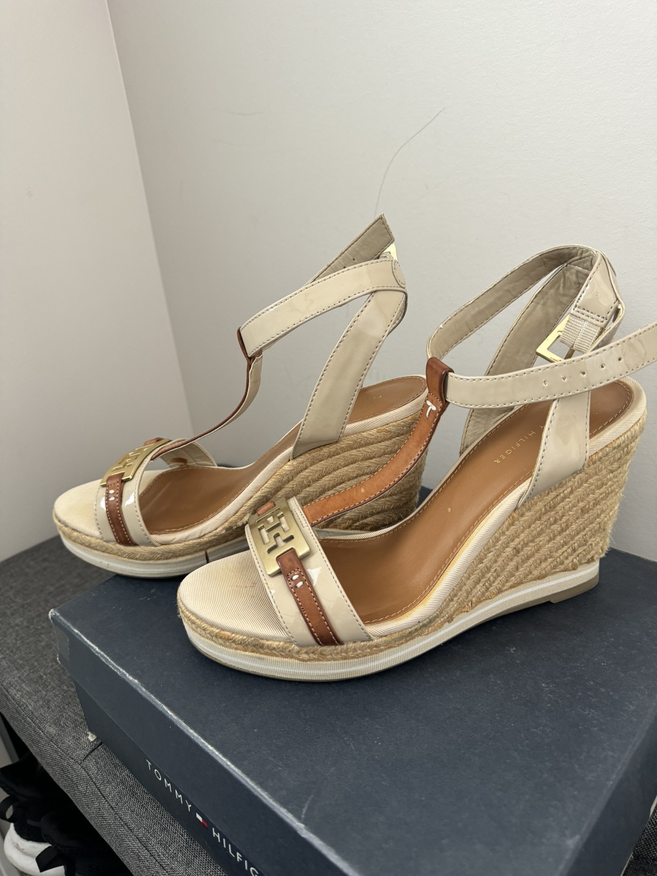 Tommy Hilfiger Wedge sandals - photo 3