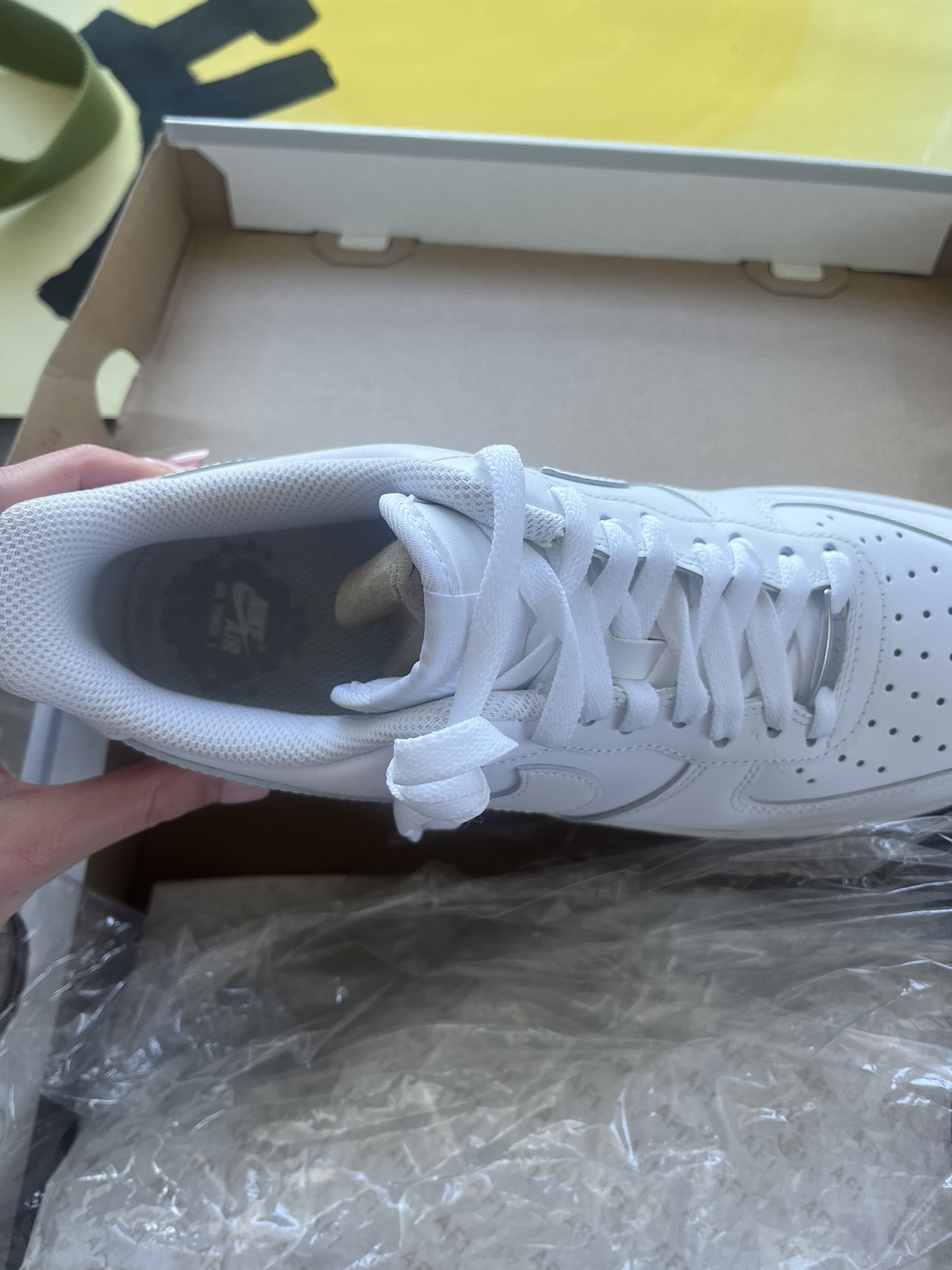 NEW Men’s White AirForce 1 -Size 8 US - photo 2