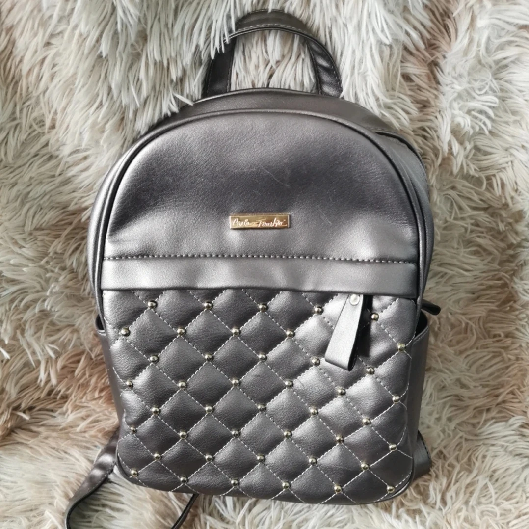 Women's backpack
