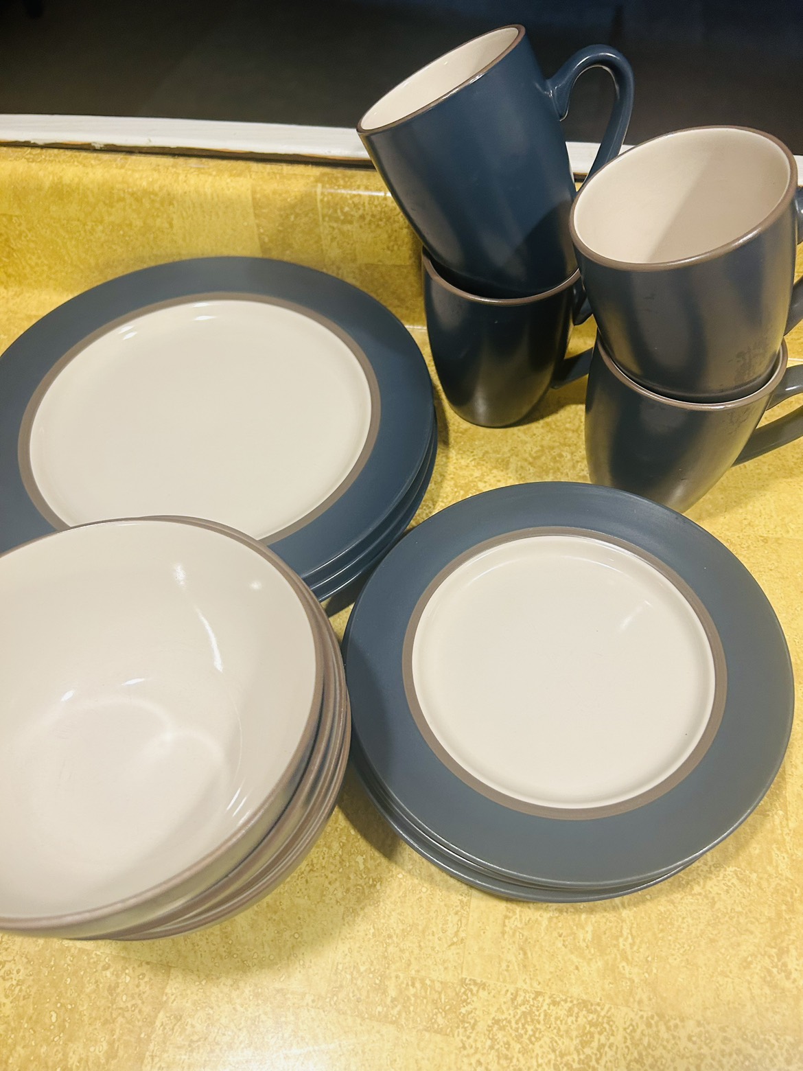16 piece Dish set - photo 3