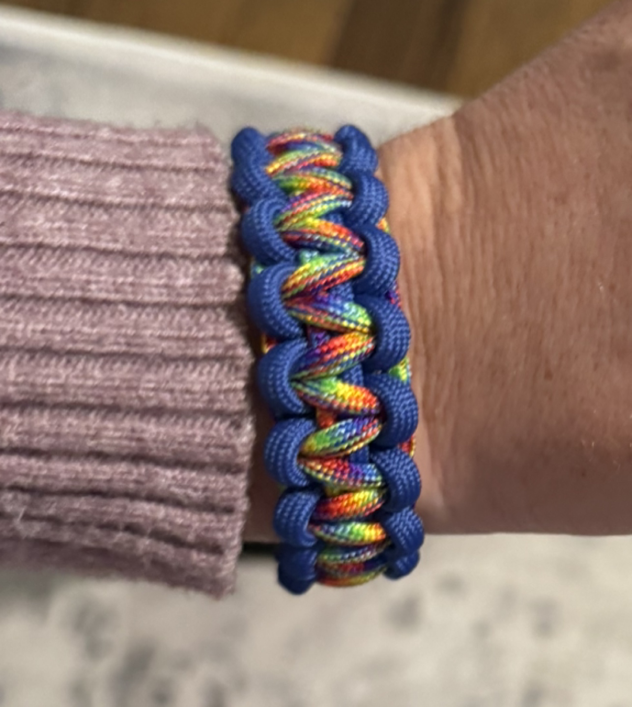 Handmade Green Paracord bracelet image indicator(3)