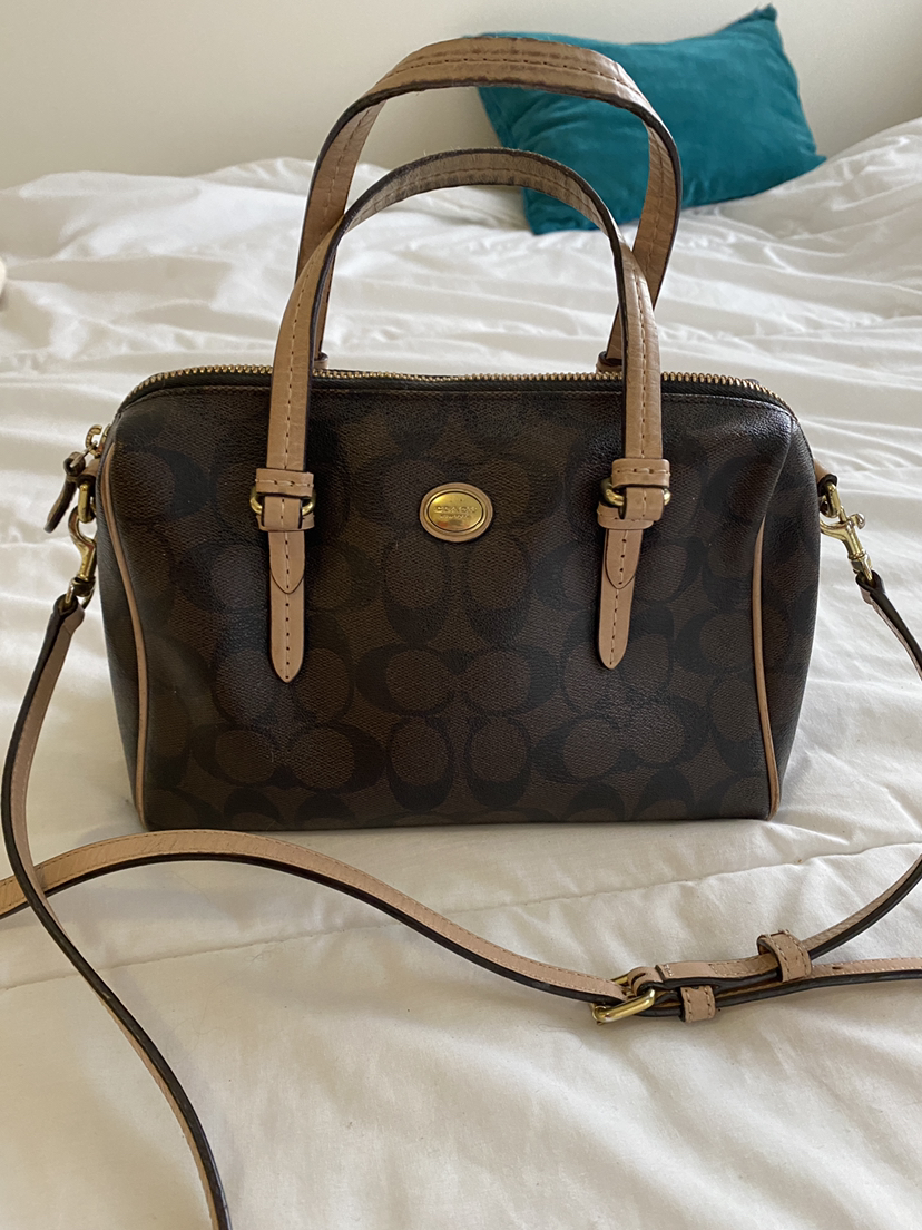 Faux coach purse. Mint condition. thumbnail