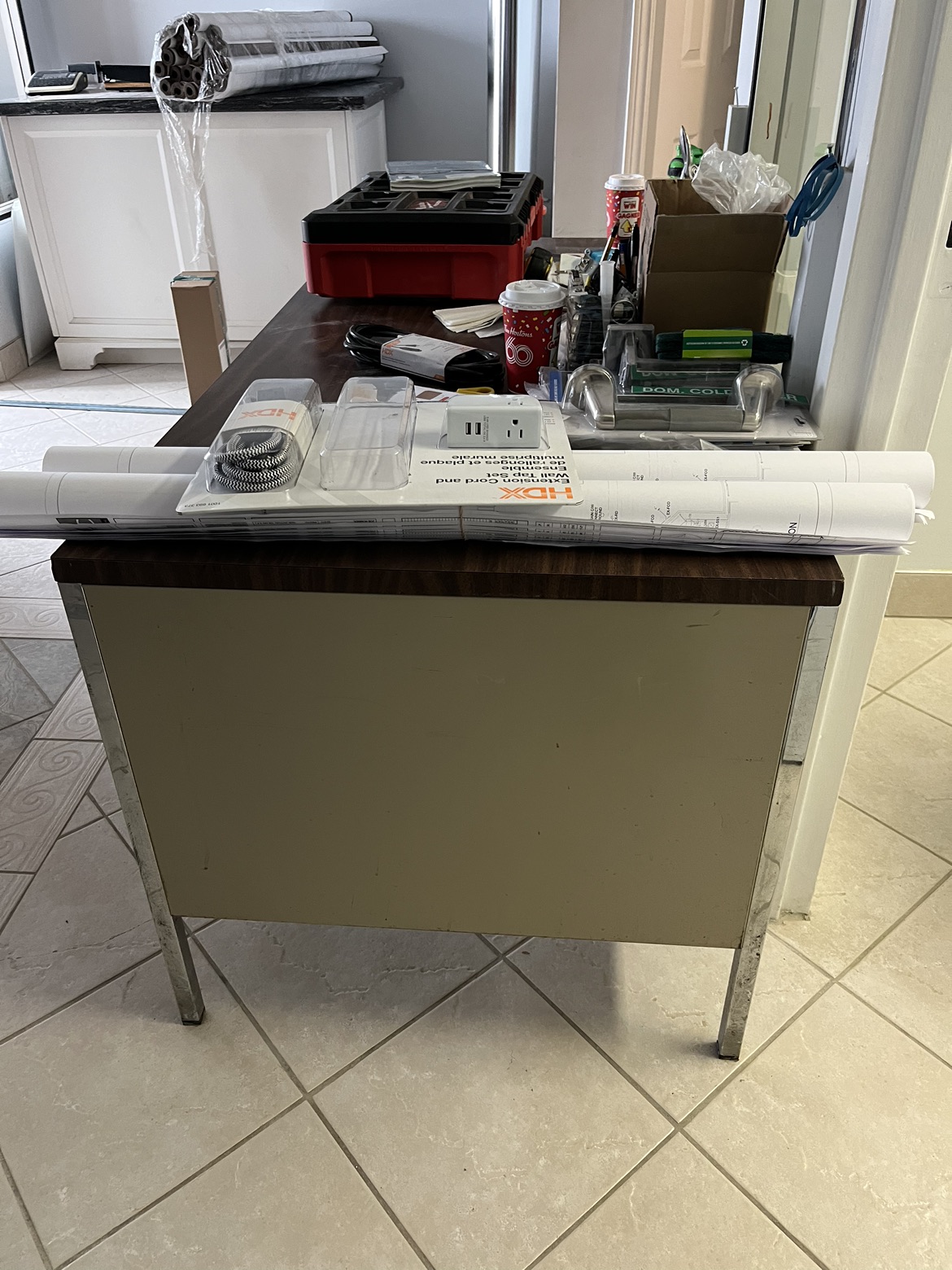 Office desk - photo 4
