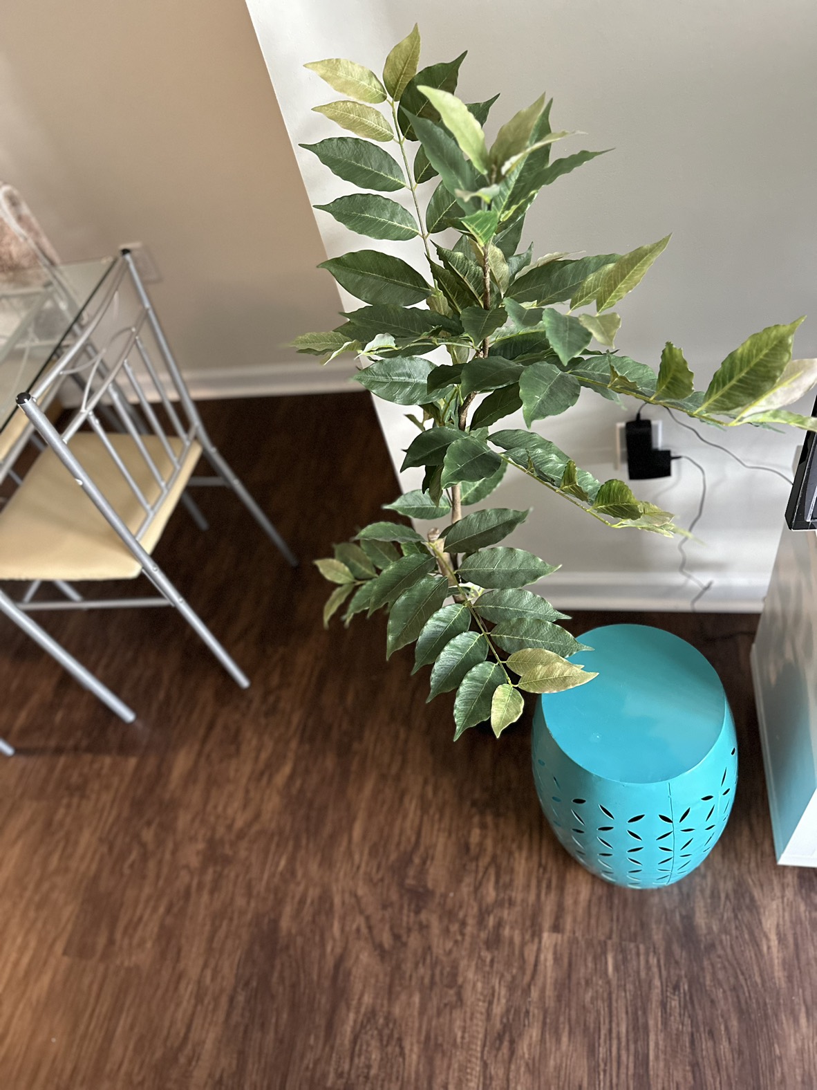 Faux tree 4 feet
