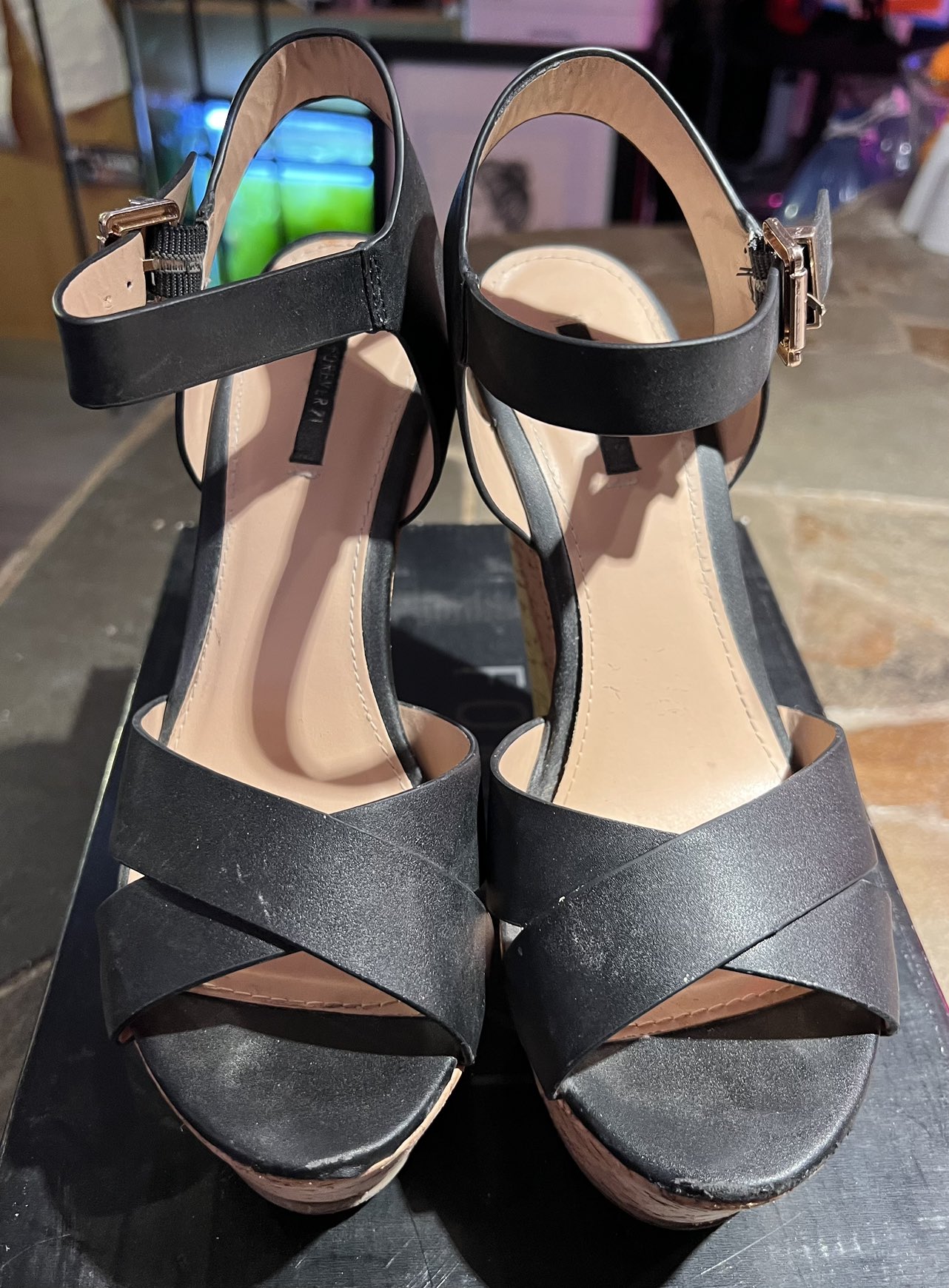Forever 21 Jenine Sandal Wedges (Women’s 8)(LNIB) image indicator(2)