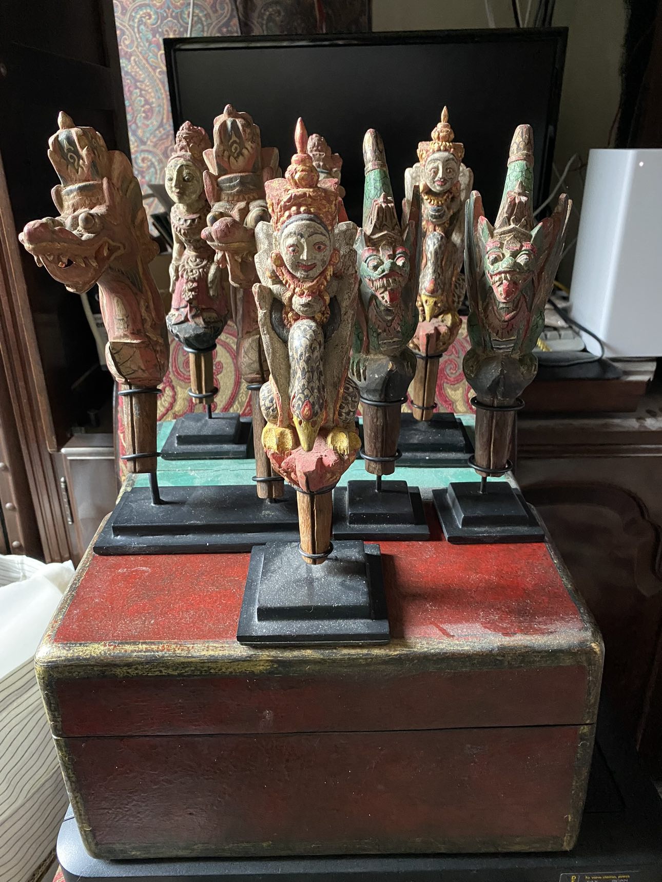 Set of Balinese Figurene Antique - photo 2