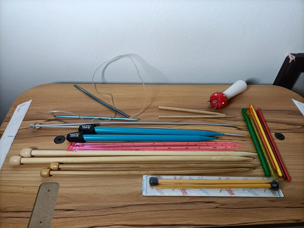 ‼️MOVING SALE‼️ Knitting Needles + Crochet Hooks