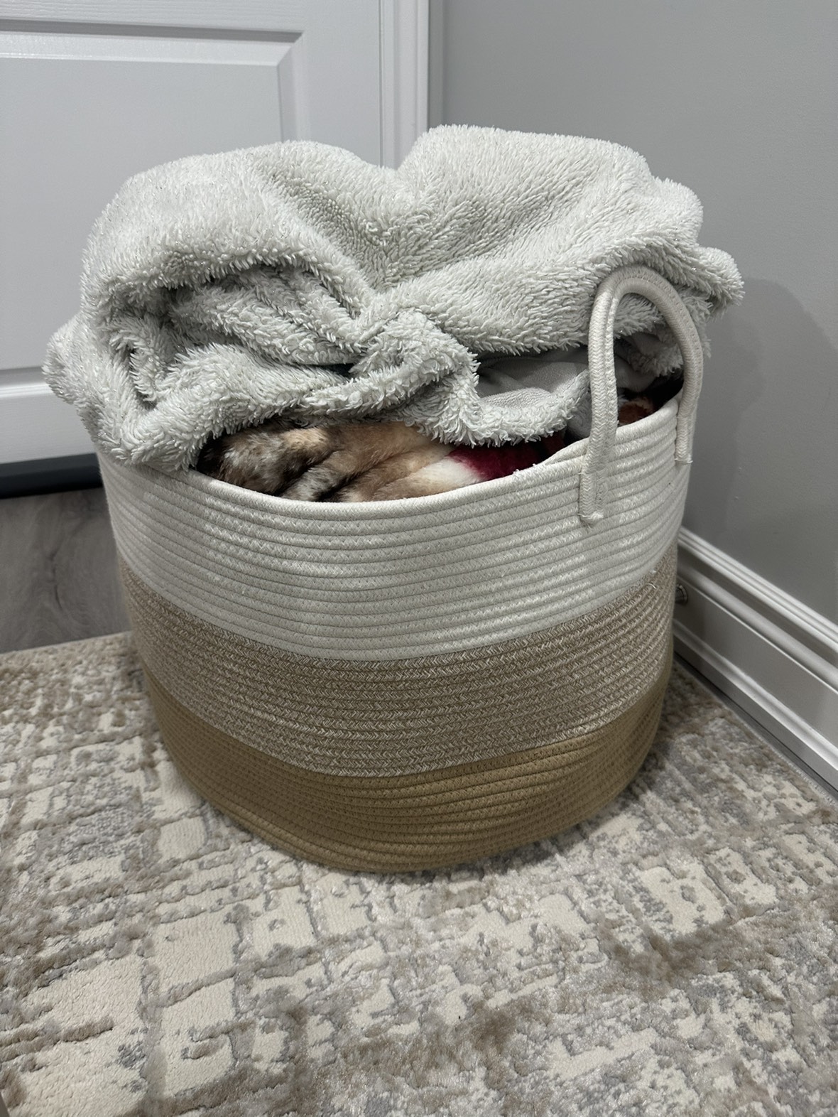 Blanket Basket image indicator(2)