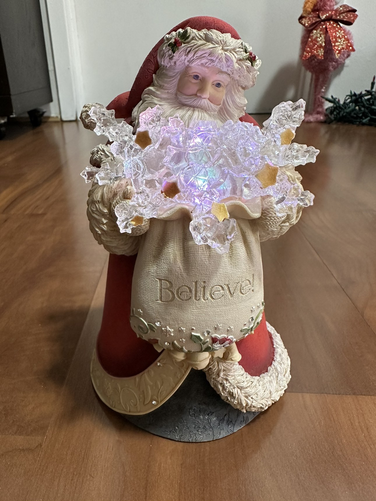 Heart Of Christmas Hrtch Santa-Believe Figurine  ENESCO image indicator(5)