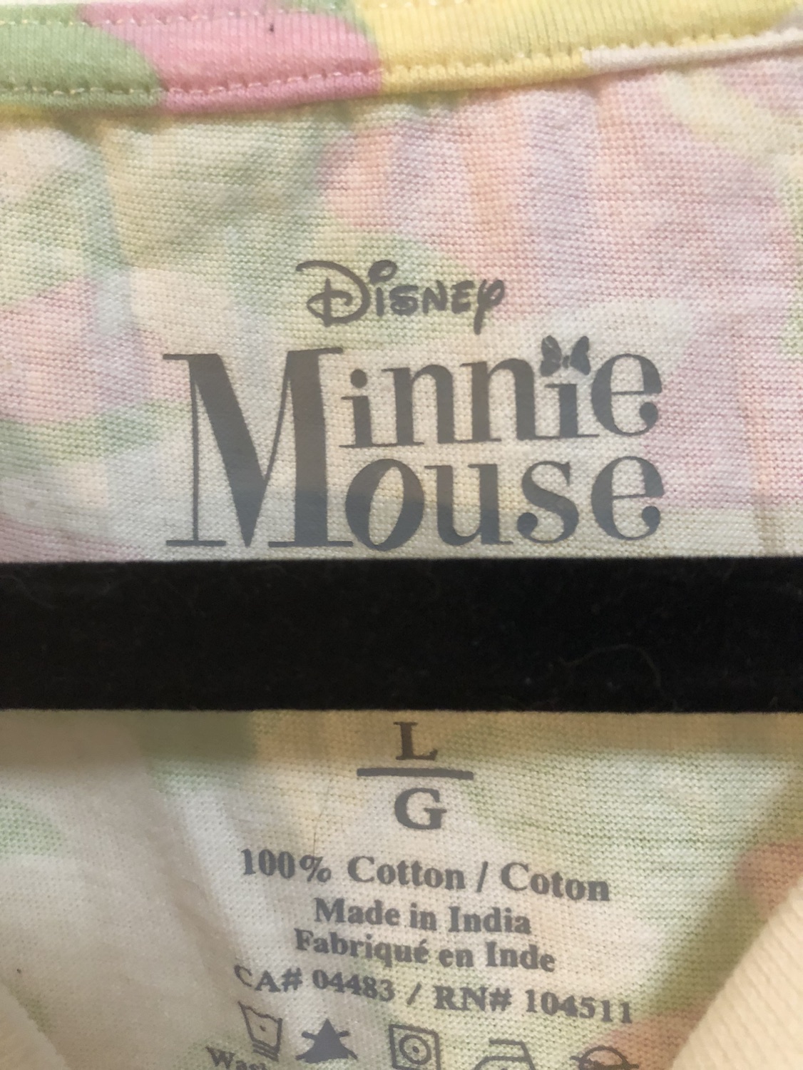 Disney shirt brand new Minnie Mouse image indicator(3)