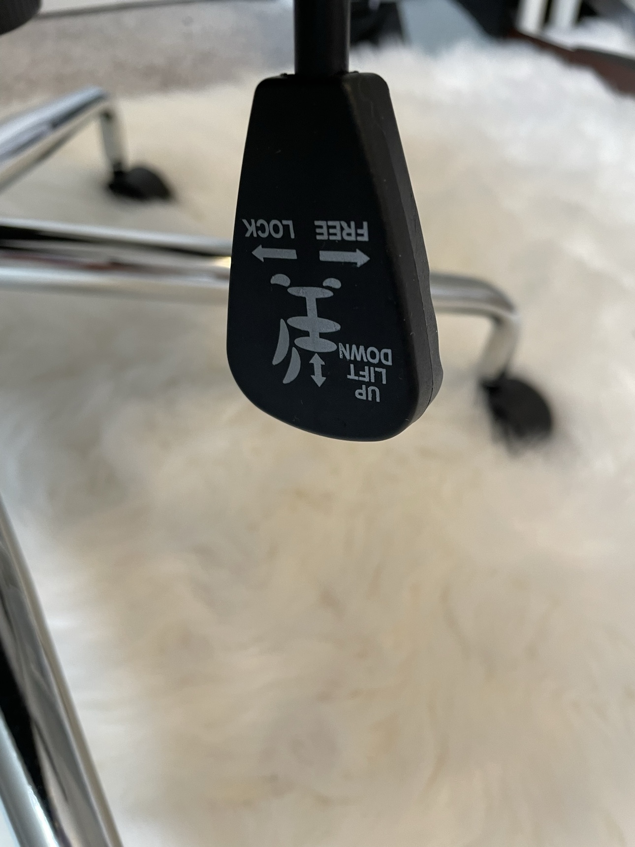 White Office Chair - photo 4