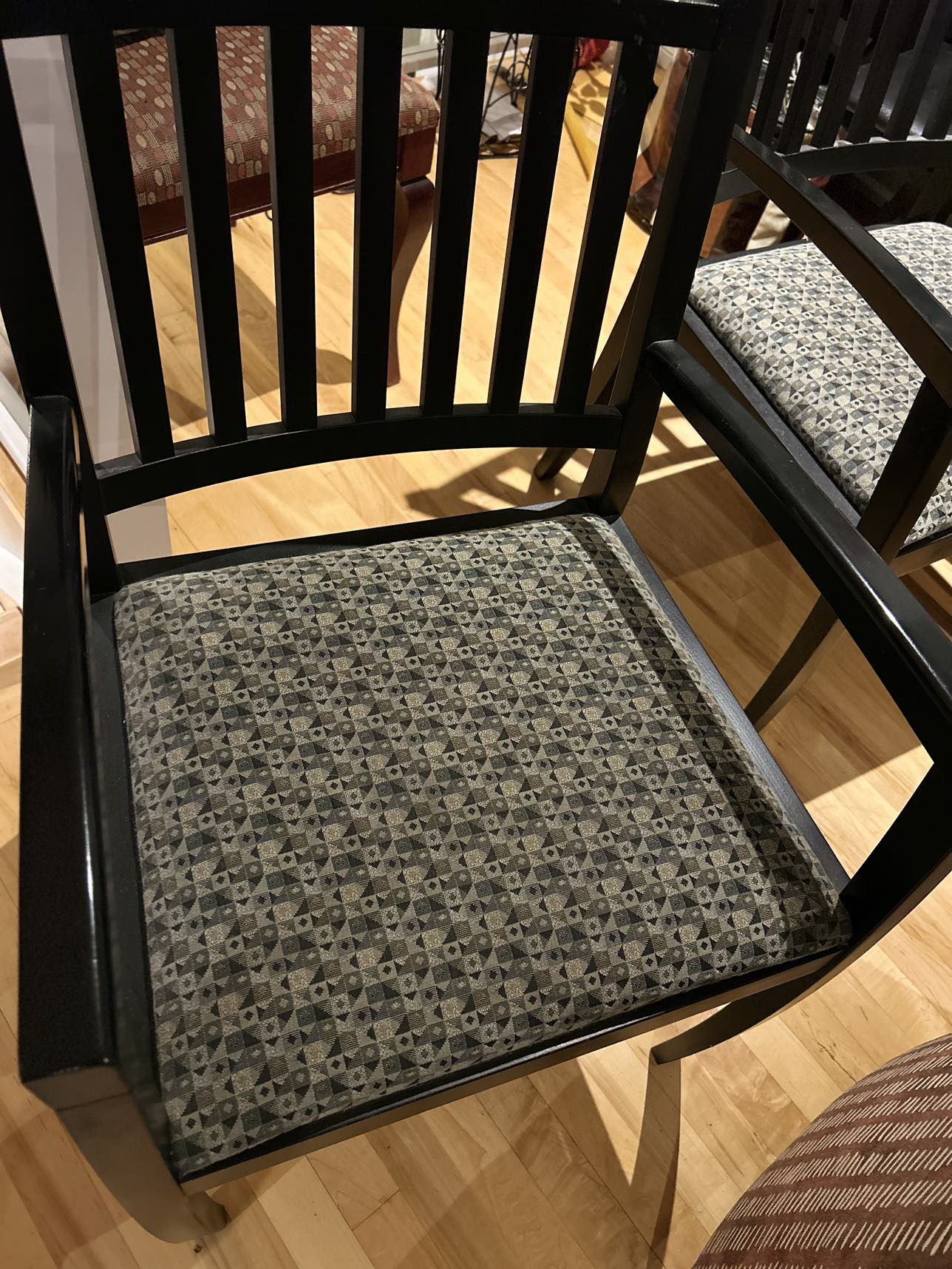 4 Unique chairs Italien designed solid wood fabric upholstery - photo 2