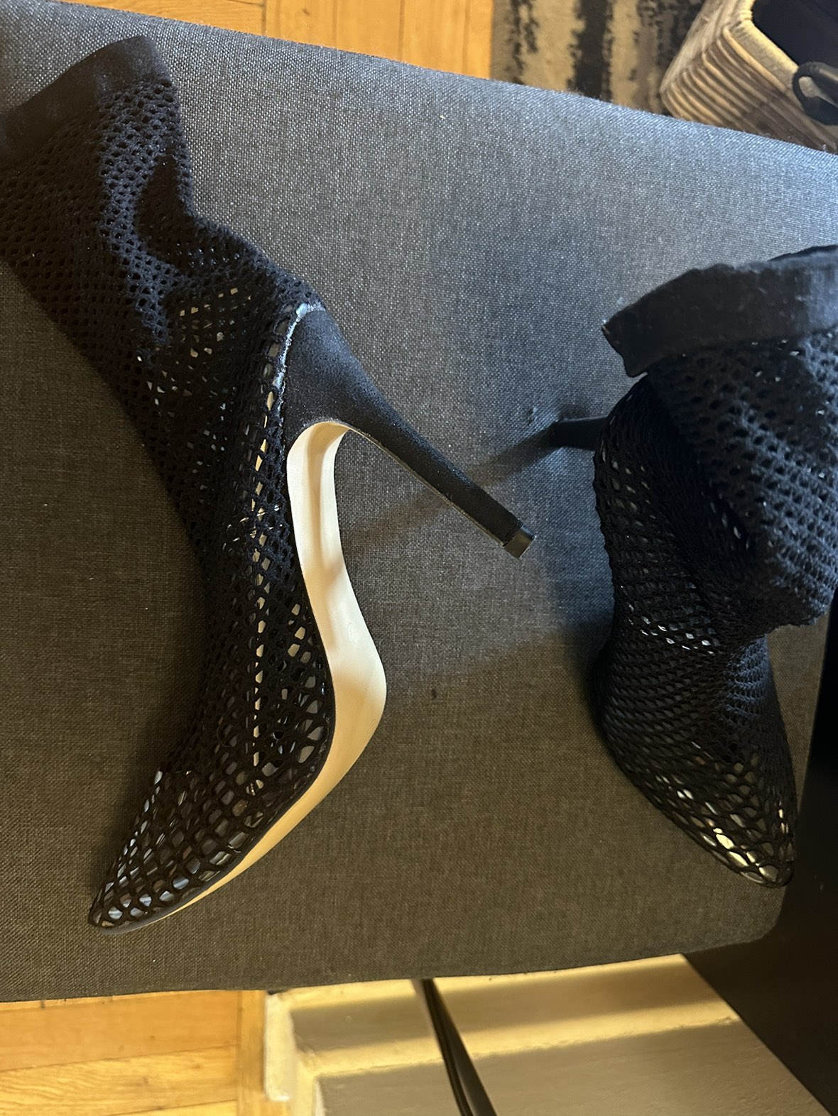 Fishnet heels image indicator(8)