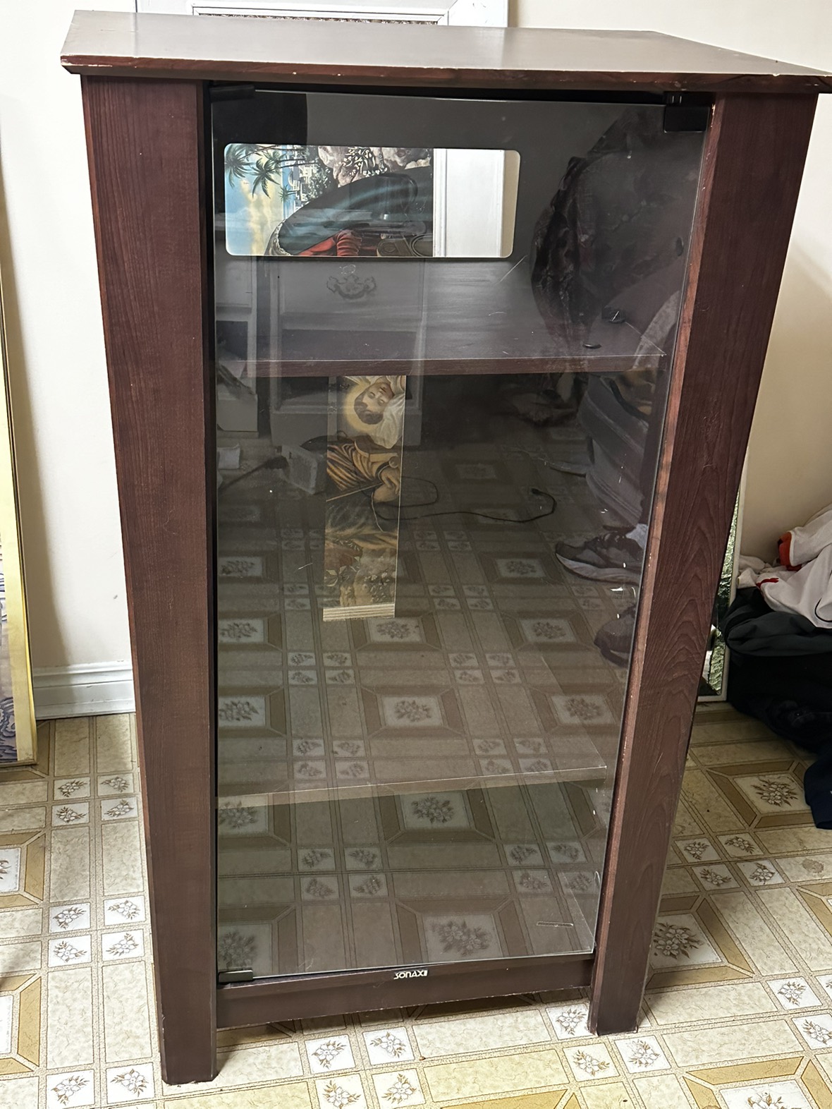 * PRICED TO GO Walnut console for games/ anything! - photo 2