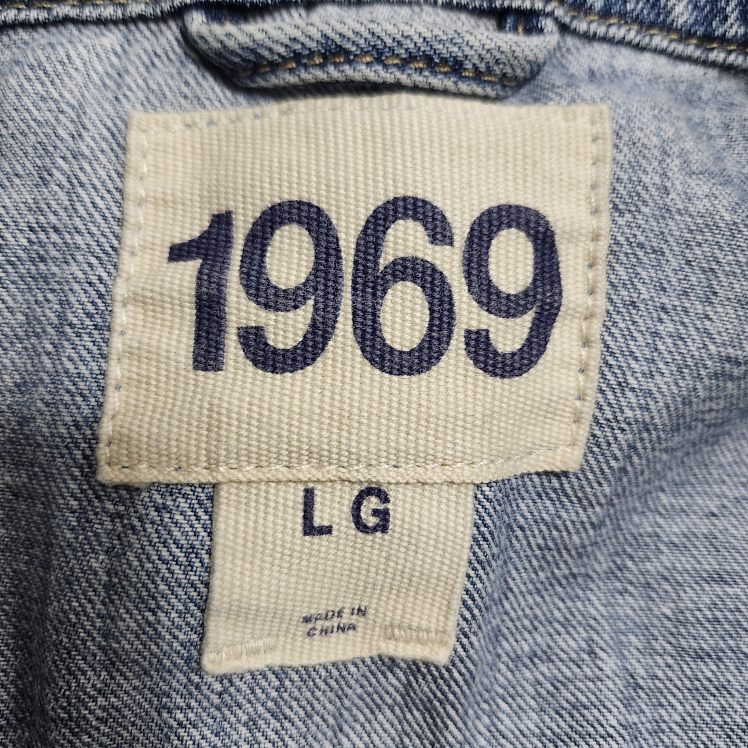 GAP 1969 Denim Jacket.  ADULT #XS (Childrens #L) image indicator(3)