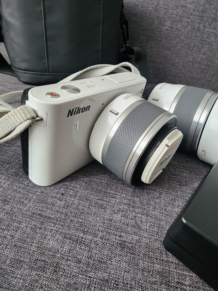 Nikon 1 j1